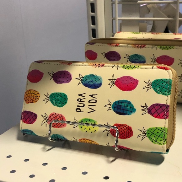 Wallet - Picture 11 of 11